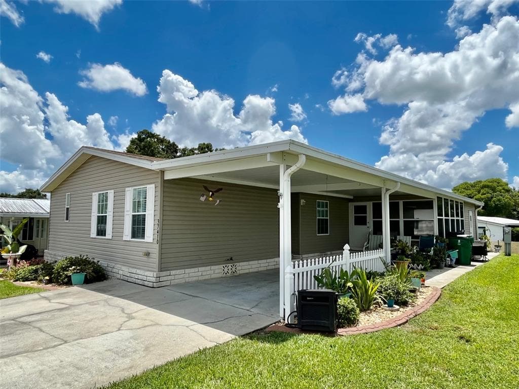 37410 NEUKOM AVENUE ZEPHYRHILLS, FL 33541
