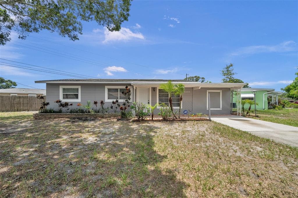 5404 LOWN STREET N ST PETERSBURG, FL 33714