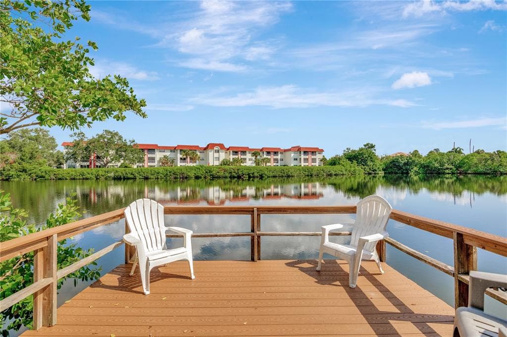 4500 OVERLOOK DRIVE NE UNIT 105