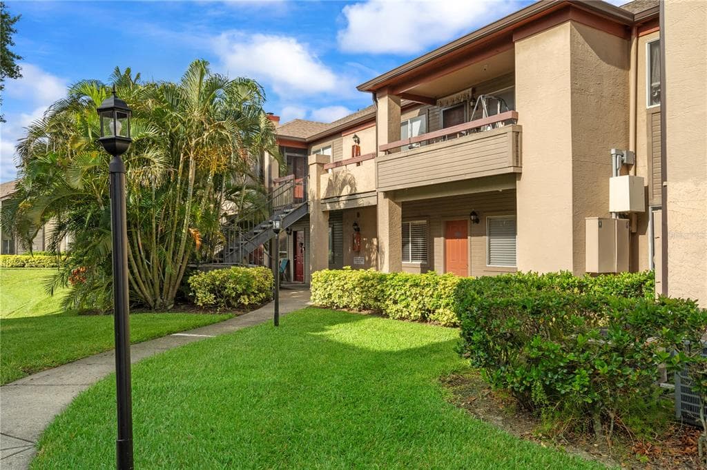 10263 GANDY BOULEVARD N UNIT 2211 ST PETERSBURG, FL 33702