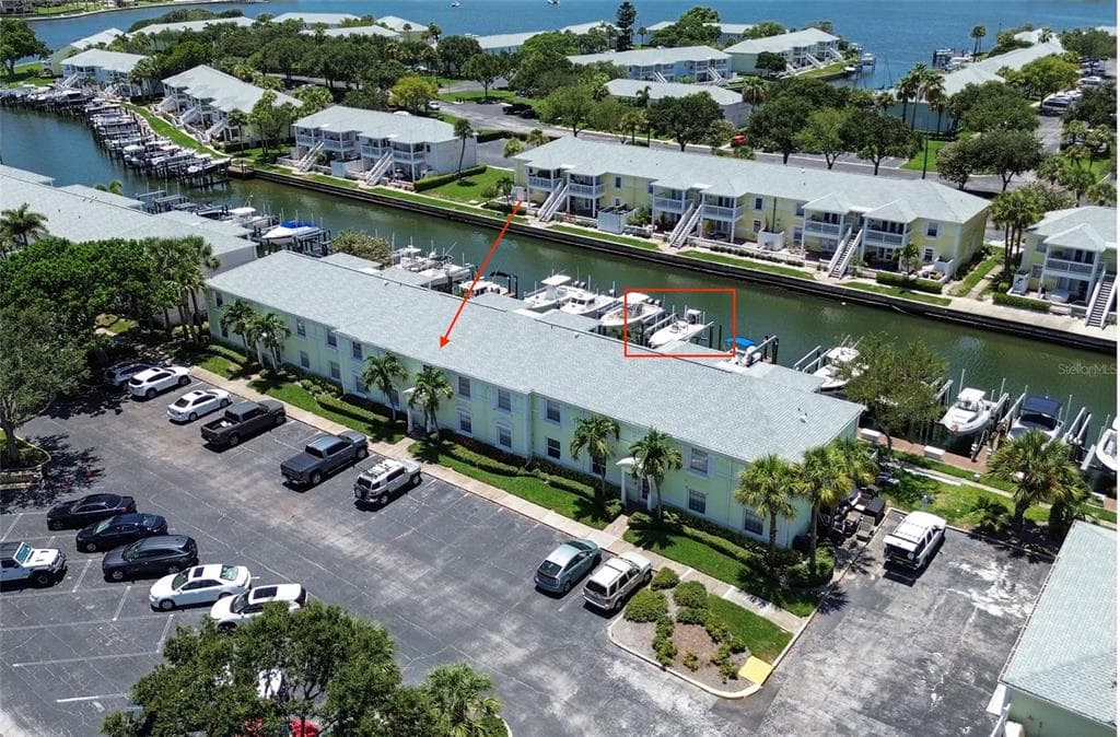 5111 COQUINA KEY DRIVE SE UNIT C ST PETERSBURG, FL 33705