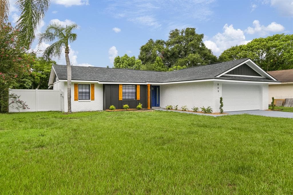 809 BLACK KNIGHT DRIVE VALRICO, FL 33594