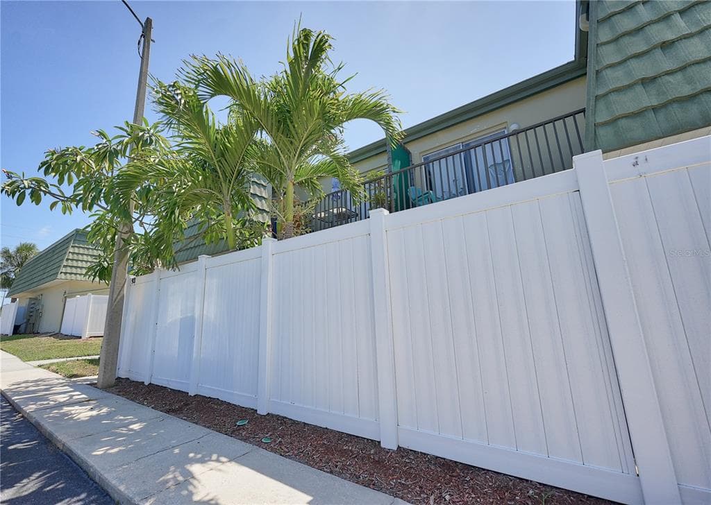 1799 N HIGHLAND AVENUE UNIT 94 CLEARWATER, FL 33755