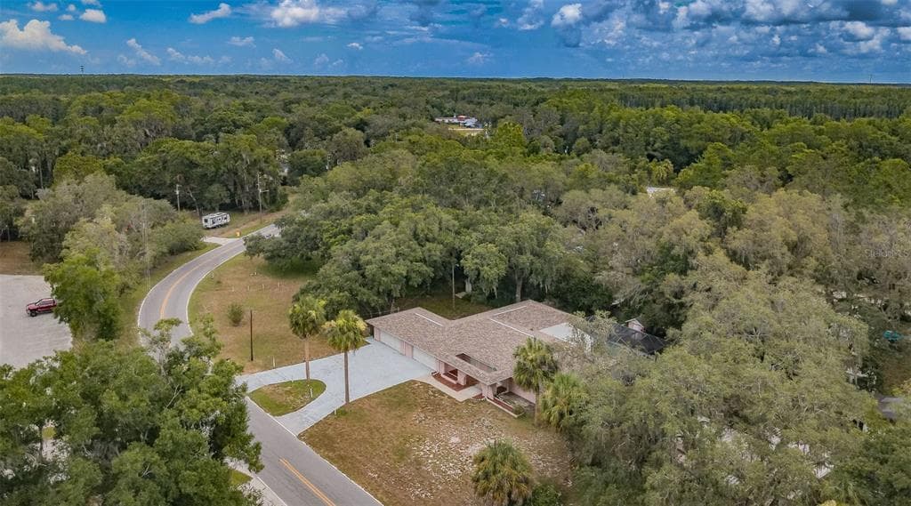 LAKE DRIVE NEW PORT RICHEY, FL 34654
