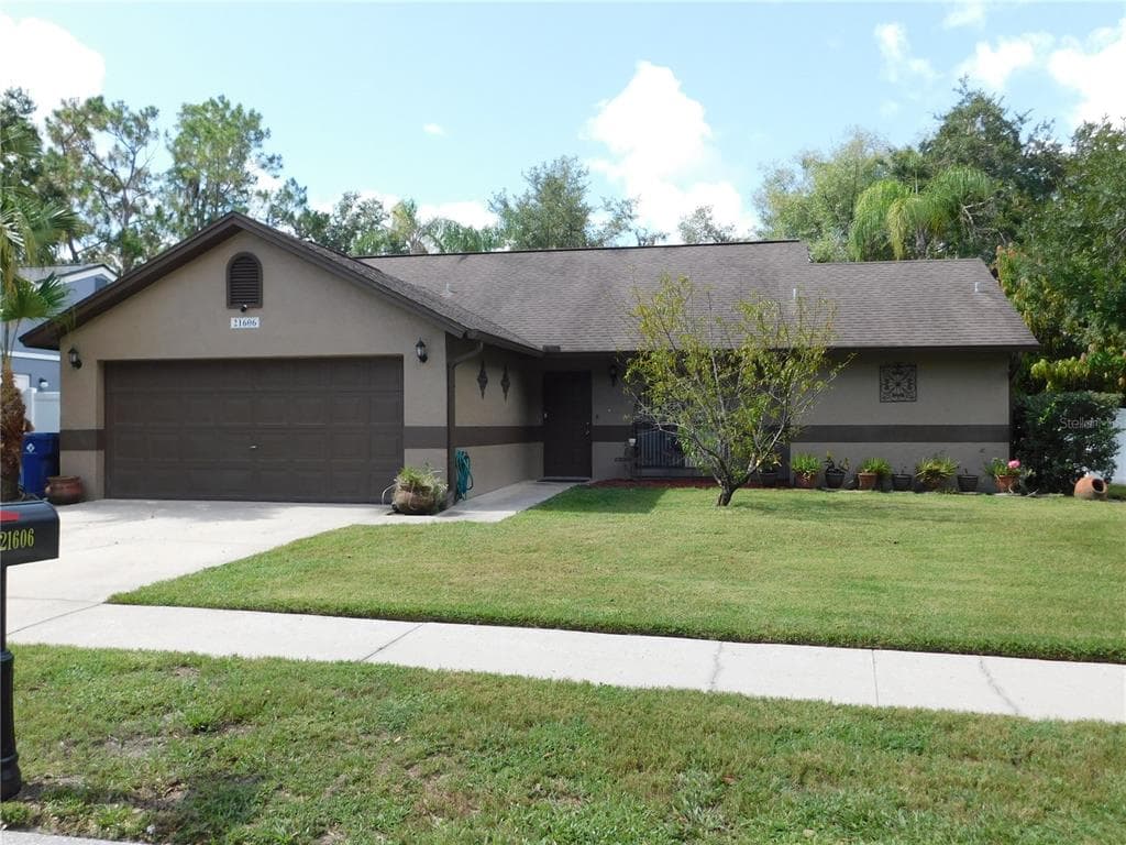 21606 TEAL COURT LUTZ, FL 33549