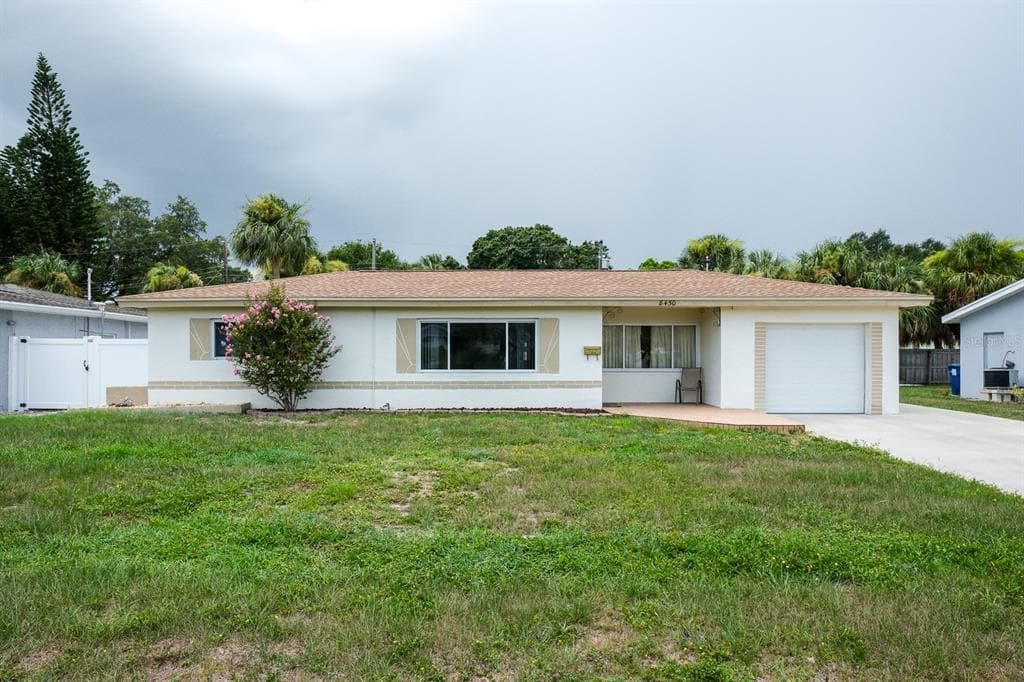 8450 8TH STREET N ST PETERSBURG, FL 33702