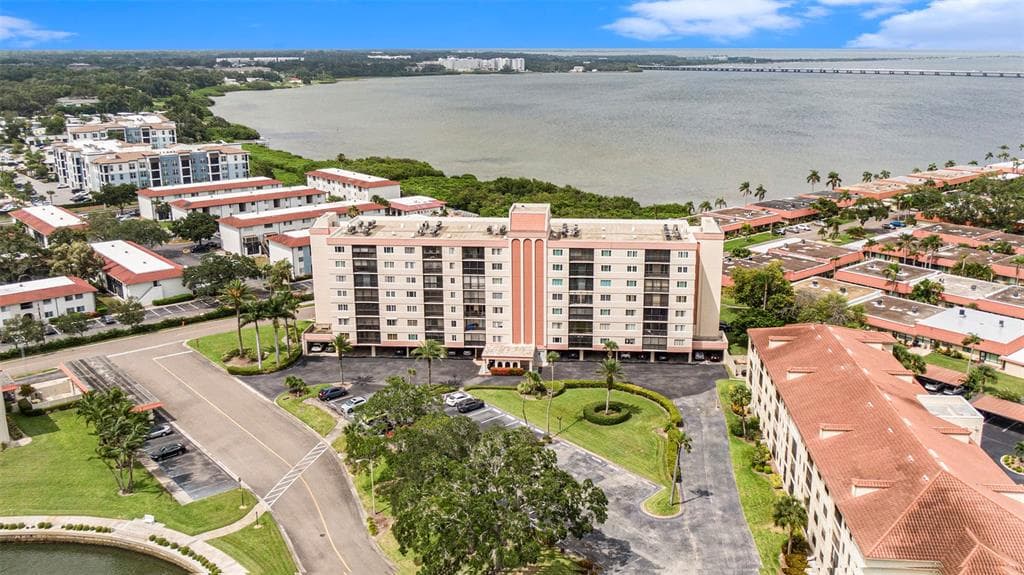 19029 US HIGHWAY 19 N UNIT 9-410 CLEARWATER, FL 33764