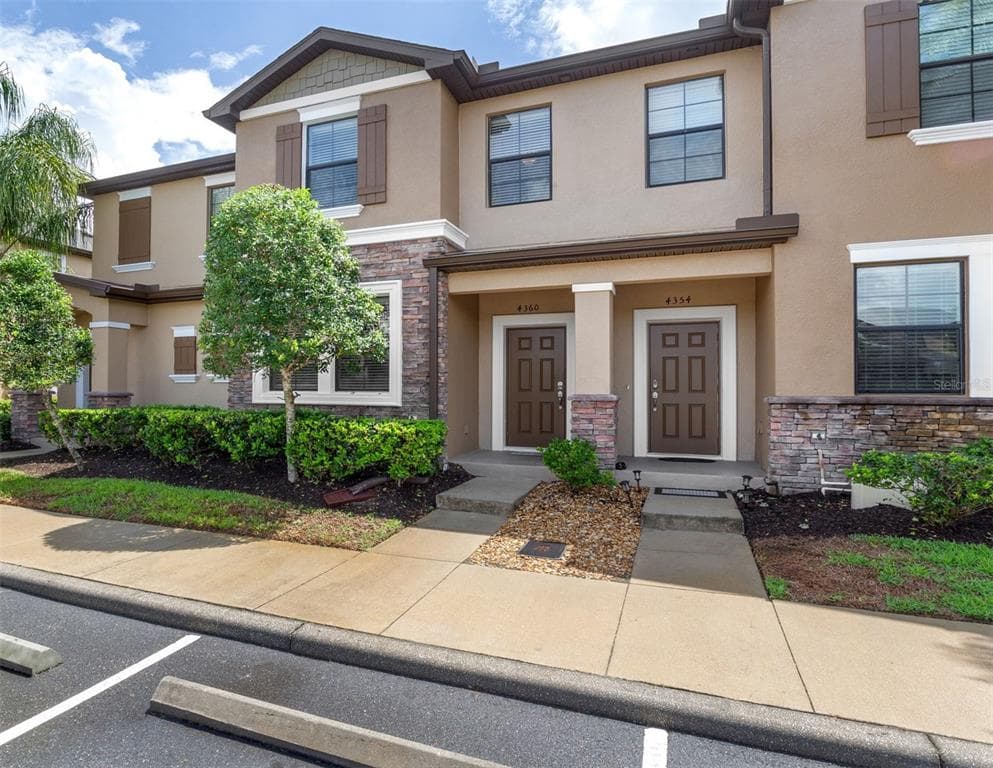 4360 FENNWOOD COURT WESLEY CHAPEL, FL 33543