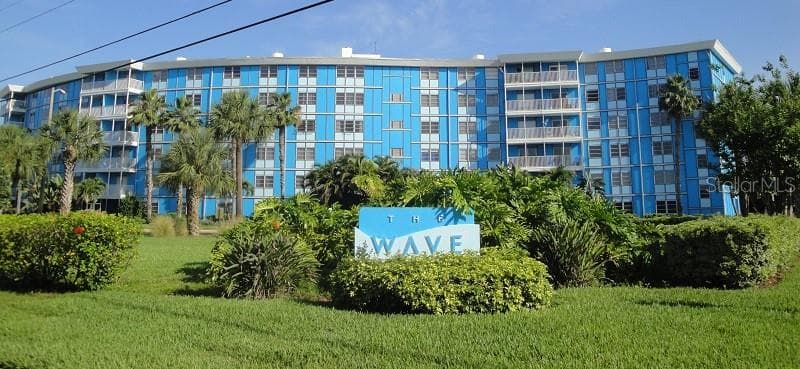 3315 58 AVENUE UNIT 220 ST PETERSBURG, FL 33712