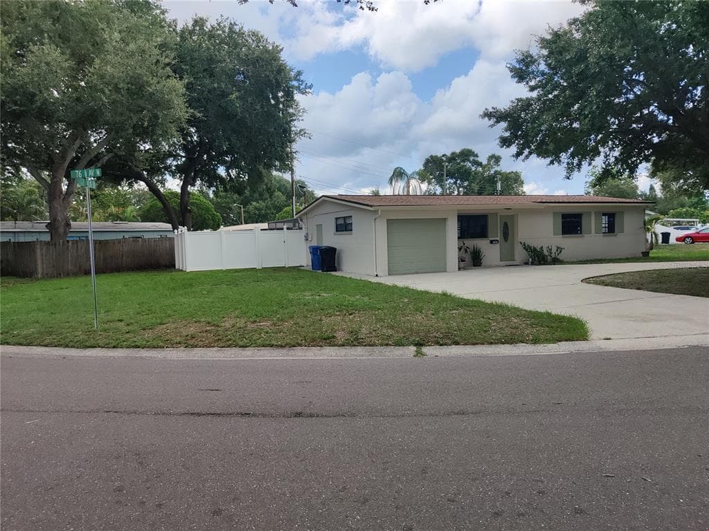 7585 17TH LANE N ST PETERSBURG, FL 33702