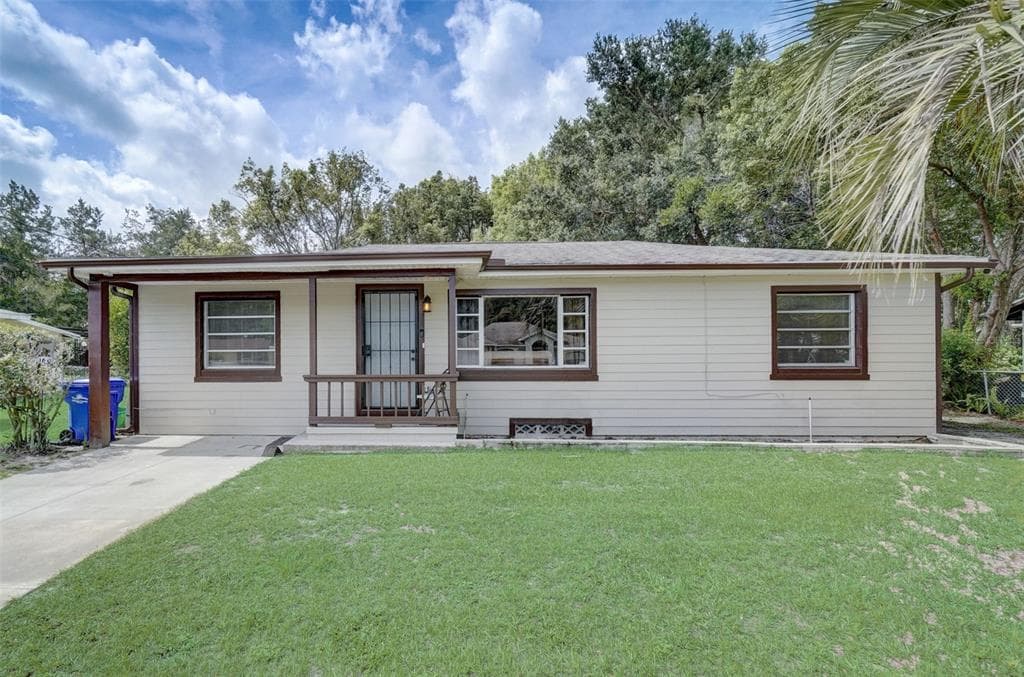 160 CEDAR AVENUE ORANGE CITY, FL 32763