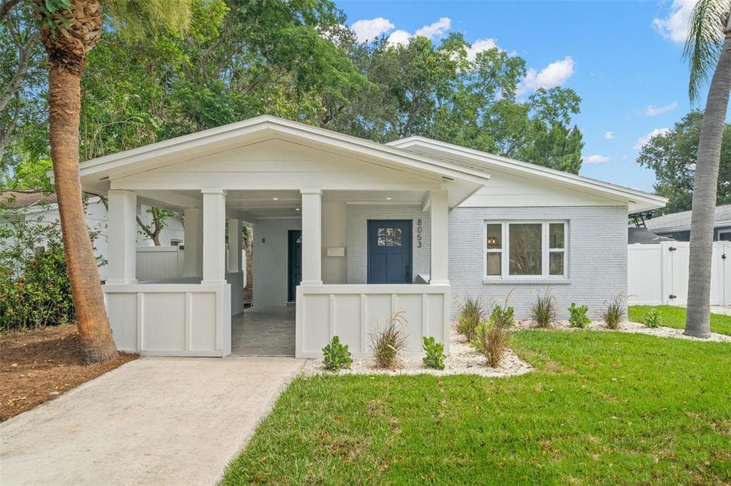 8053 25TH AVENUE N ST PETERSBURG, FL 33710