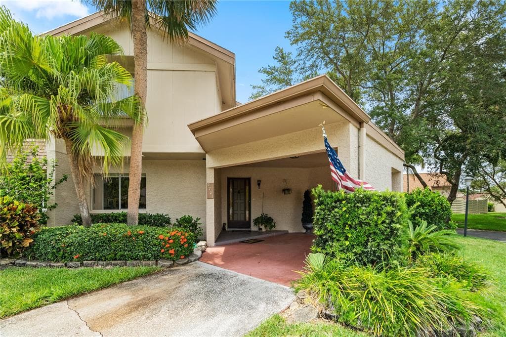 2701 SAND HOLLOW COURT CLEARWATER, FL 33761