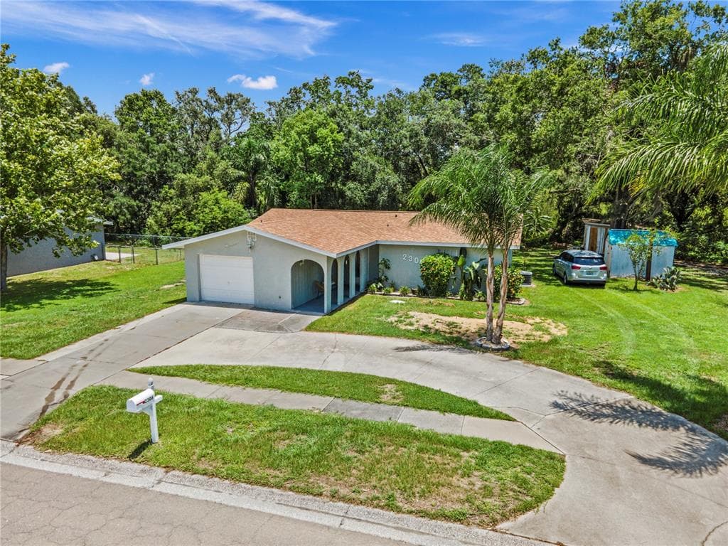 2306 LEONARD DRIVE