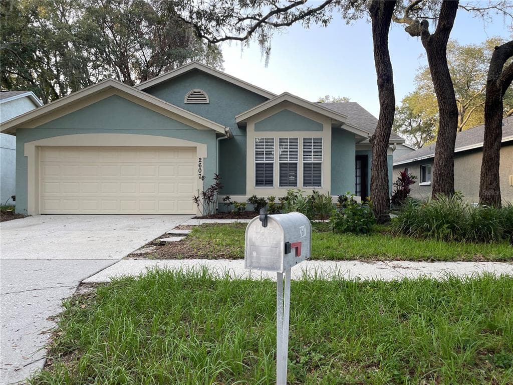 2607 WRENCREST CIRCLE VALRICO, FL 33596