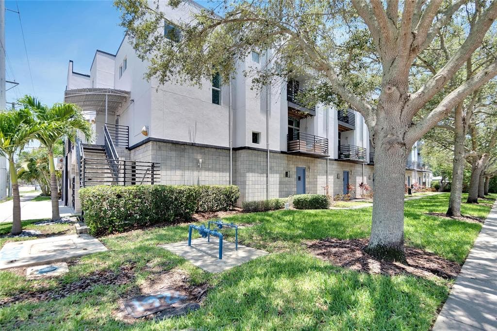 5008 S MACDILL AVENUE UNIT 2 TAMPA, FL 33611