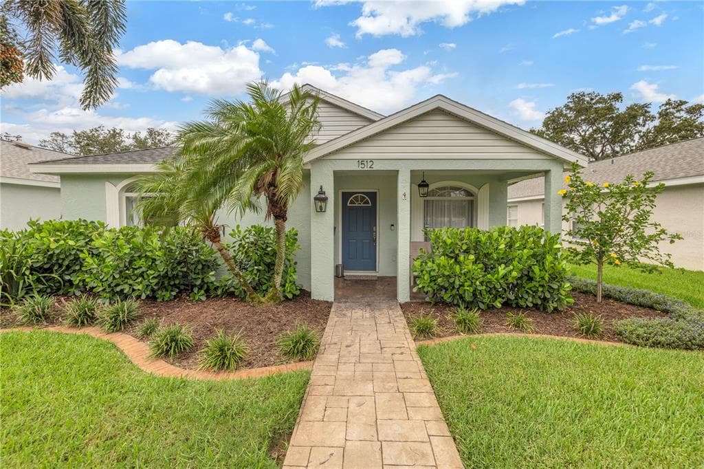 1512 28TH AVENUE N ST PETERSBURG, FL 33704