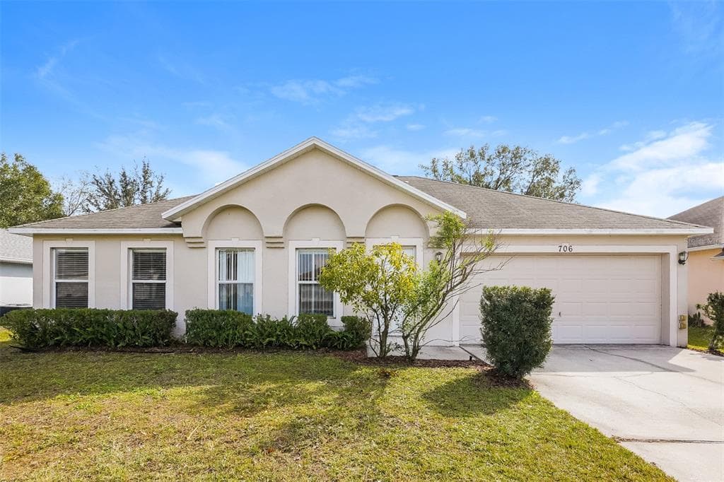 706 ROBIN COURT POINCIANA, FL 34759