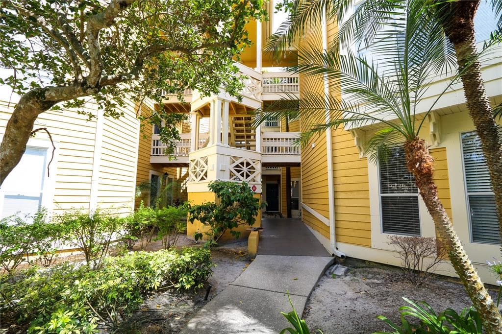 115 112TH AVENUE NE UNIT 602 ST PETERSBURG, FL 33716