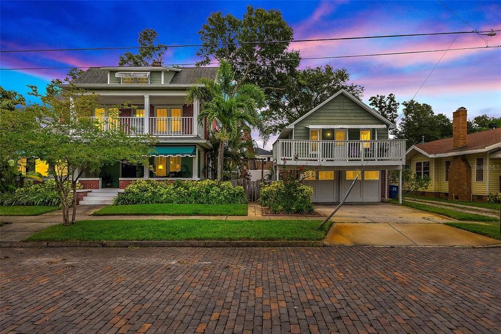 1819 12TH STREET N ST PETERSBURG, FL 33704