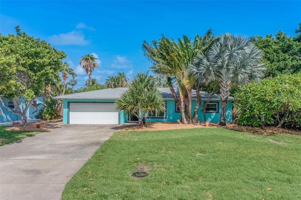 10136 PARADISE BOULEVARD TREASURE ISLAND, FL 33706