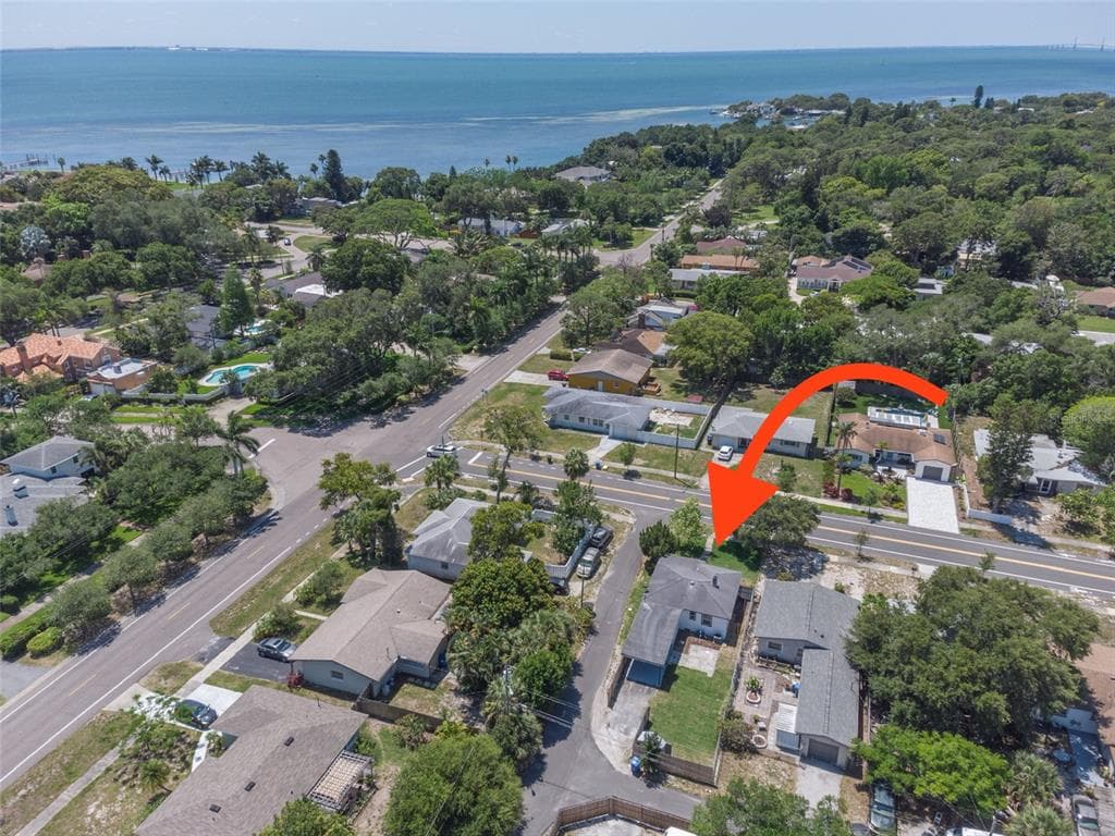 417 62ND AVENUE S ST PETERSBURG, FL 33705