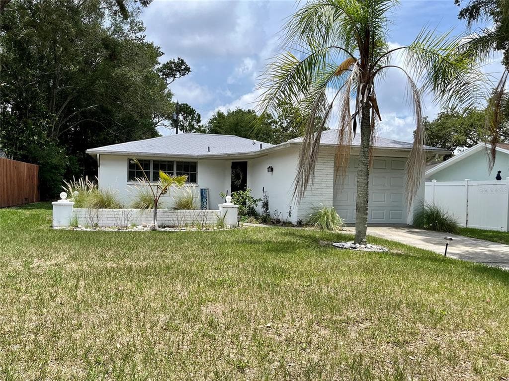 2039 CULBERSON AVENUE DUNEDIN, FL 34698