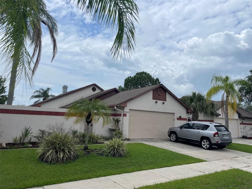 6909 DRURY STREET TAMPA, FL 33635
