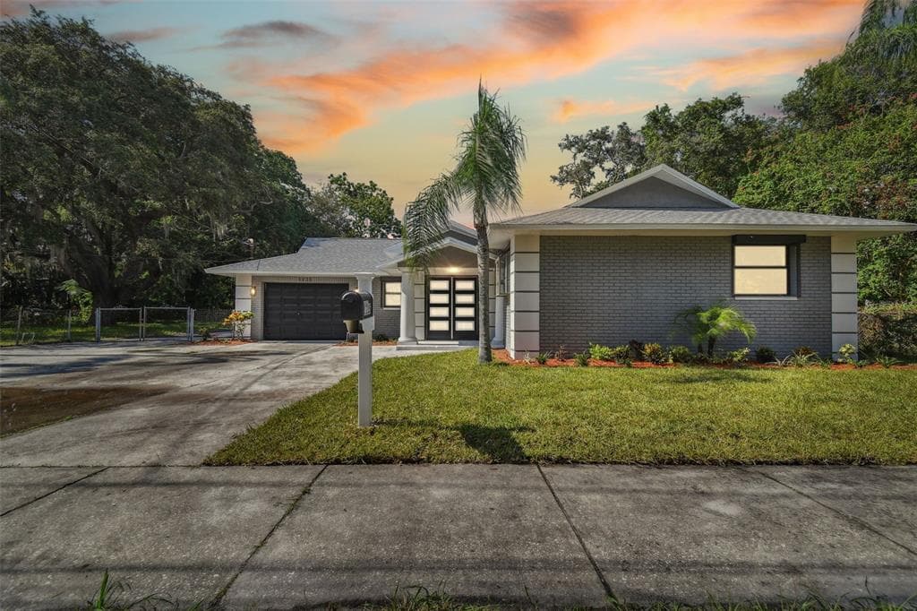 1235 CEDAR STREET SAFETY HARBOR, FL 34695