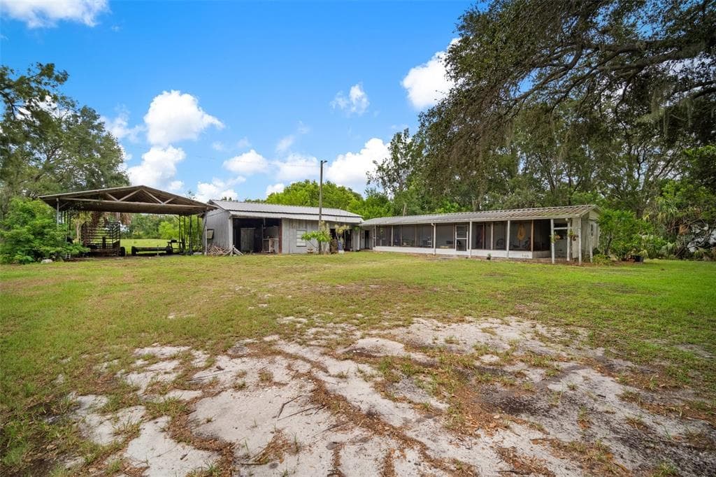 1520 21ST AVENUE SE RUSKIN, FL 33570