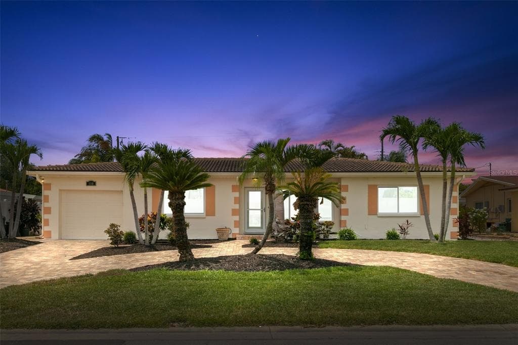 110 24TH STREET BELLEAIR BEACH, FL 33786