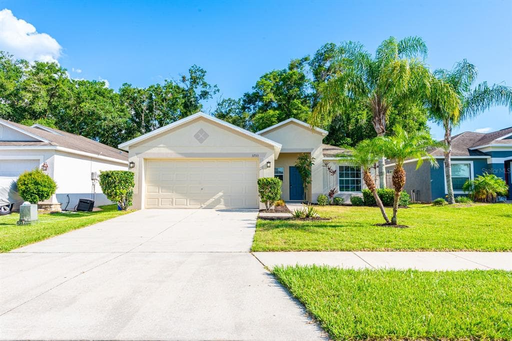 3753 MADBURY CIRCLE LAKELAND, FL 33810