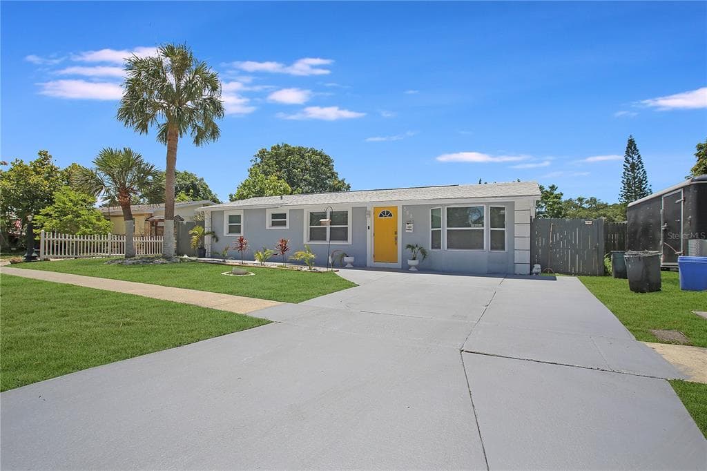 5884 92ND AVENUE N PINELLAS PARK, FL 33782