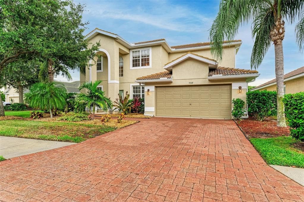 9108 KINGSBURY PLACE BRADENTON, FL 34212