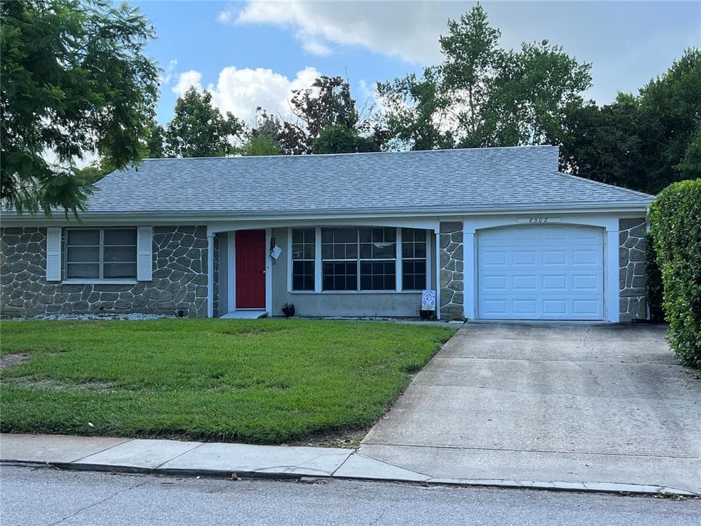 8502 WAGON WHEEL LANE HUDSON, FL 34667