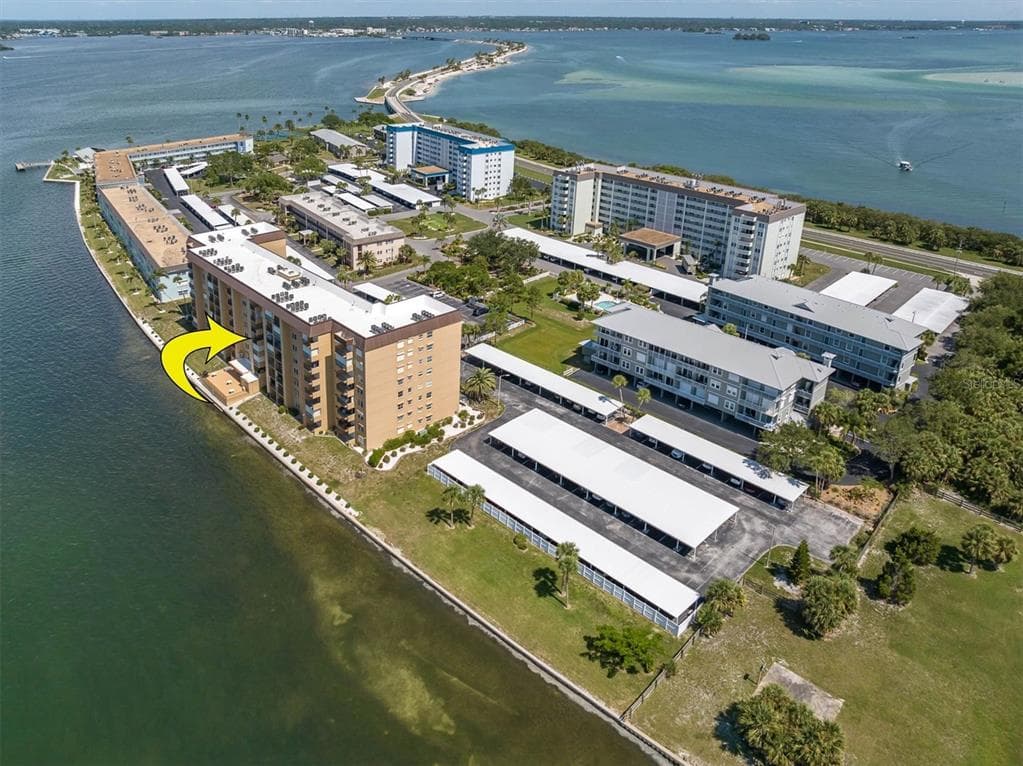 9 HAIG PLACE UNIT 506 DUNEDIN, FL 34698