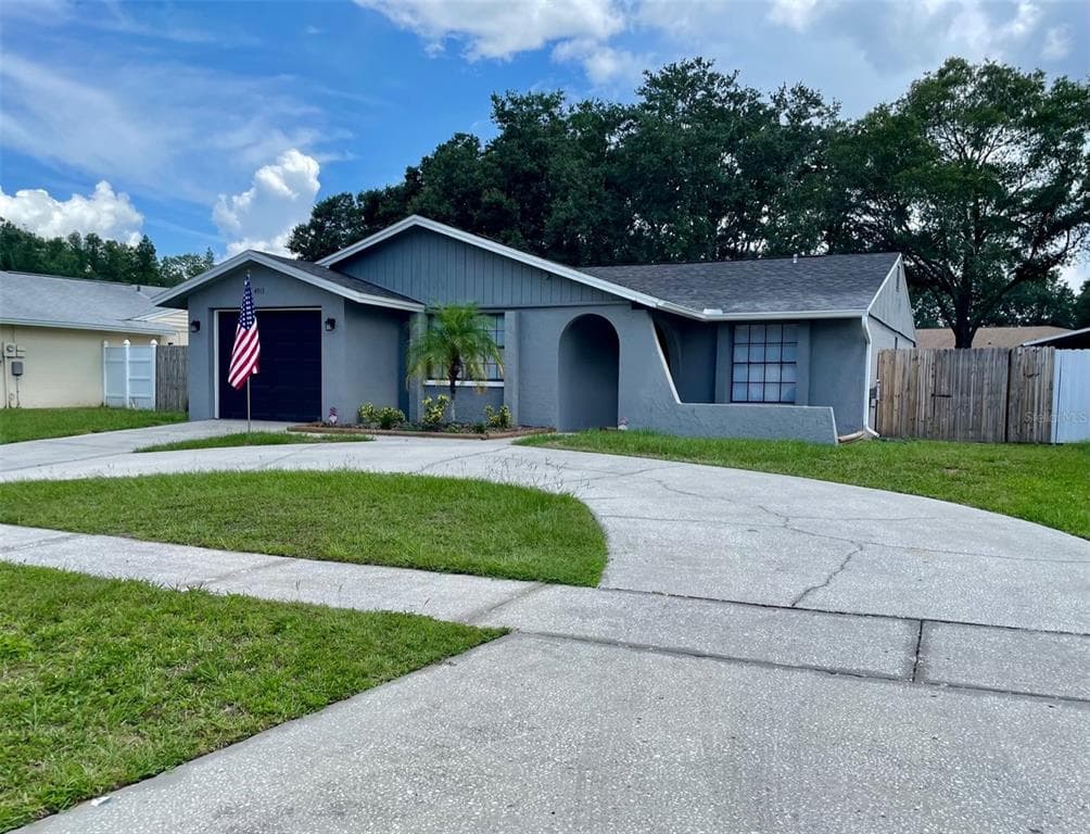 4913 TRASKWOOD COURT TAMPA, FL 33624