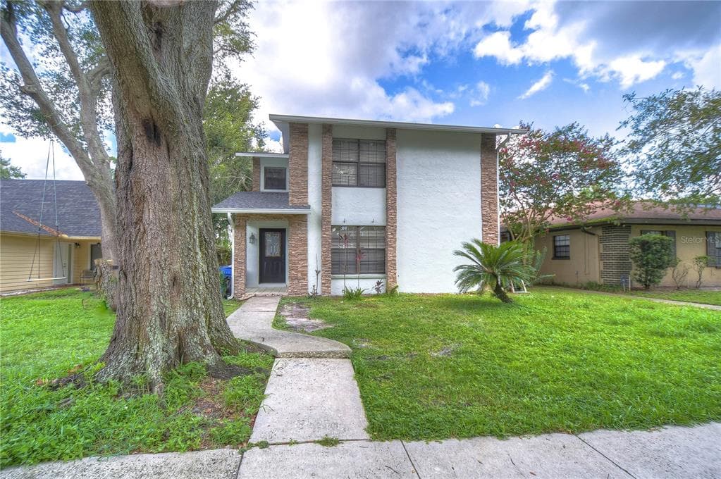 3435 PICO DRIVE TAMPA, FL 33614