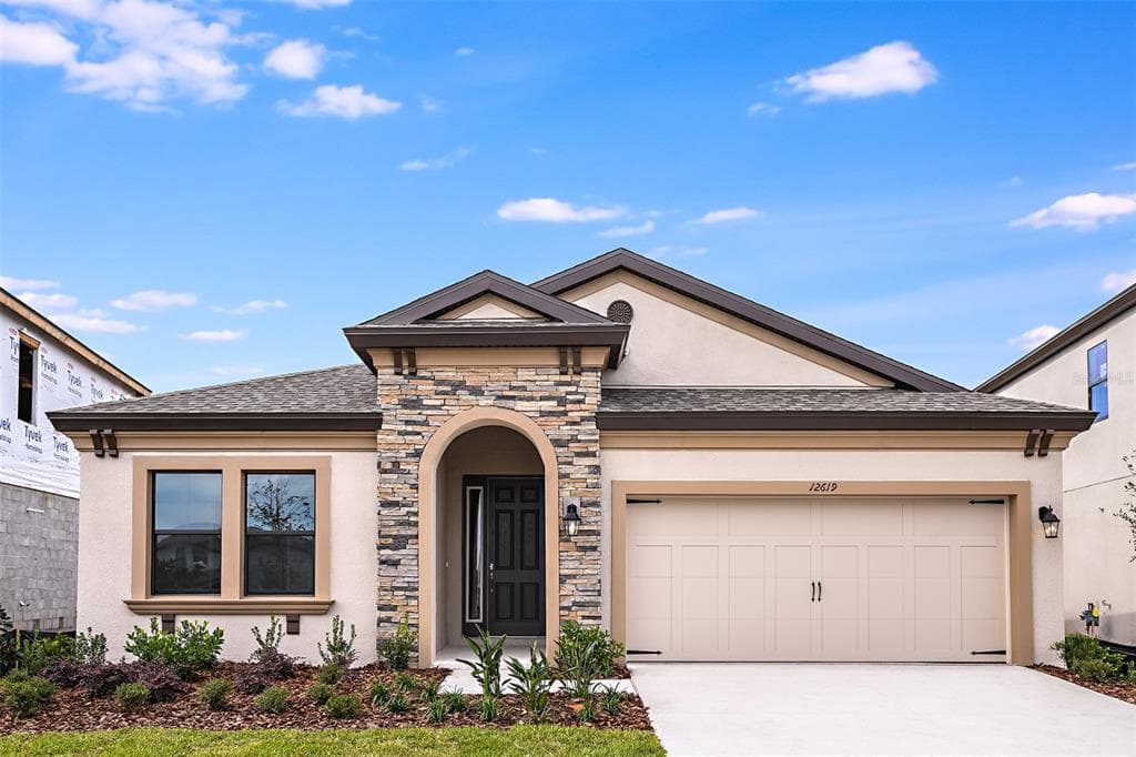 14606 HORSE TROT ROAD LITHIA, FL 33547