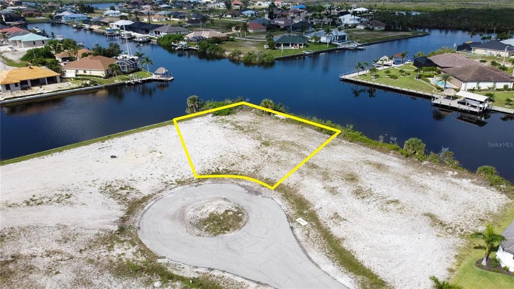 1418 NW 40TH PLACE CAPE CORAL, FL 33993