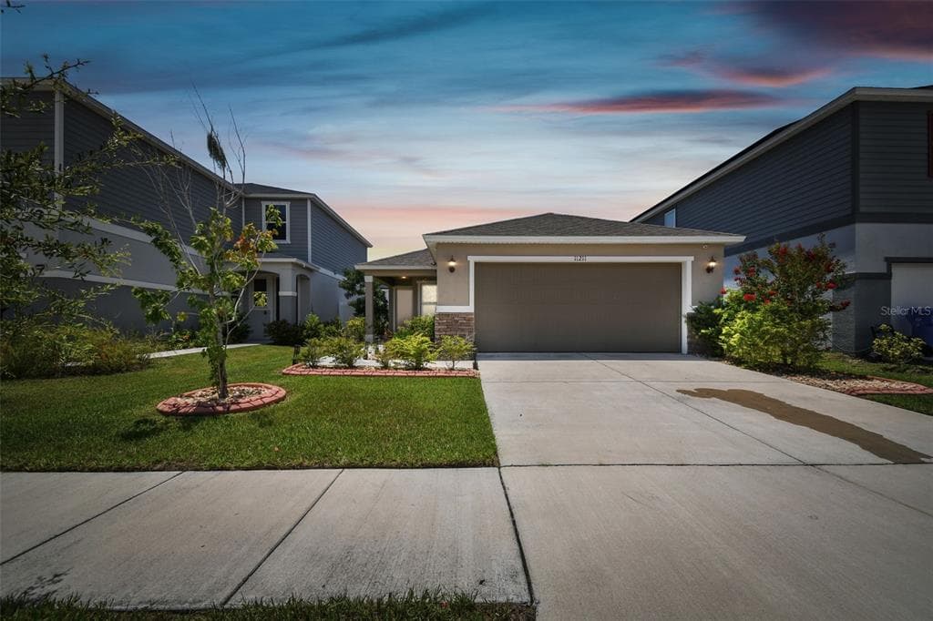 11211 SOUTHERN CROSS PLACE