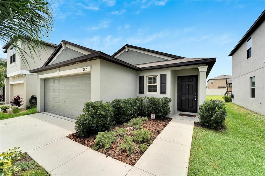 7235 SALT RIVER AVENUE SUN CITY CENTER, FL 33573