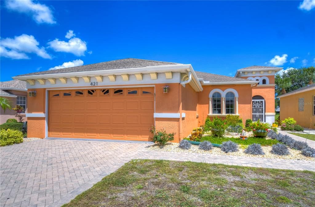 421 NOBLE FAIRE DRIVE SUN CITY CENTER, FL 33573