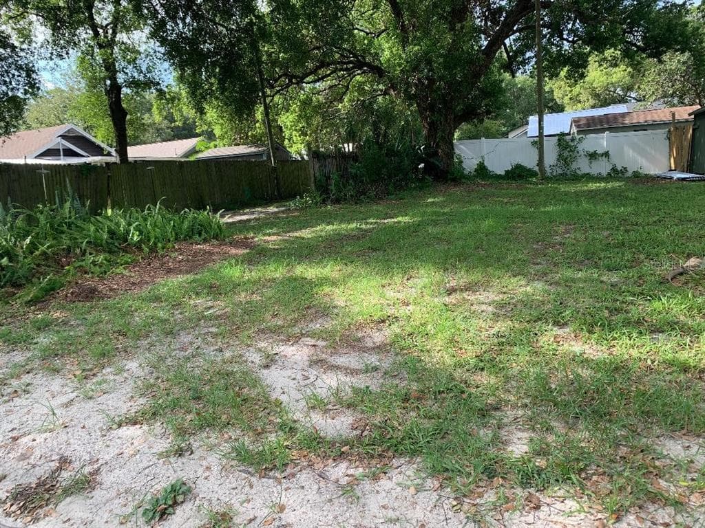 505 E CAYUGA STREET TAMPA, FL 33603
