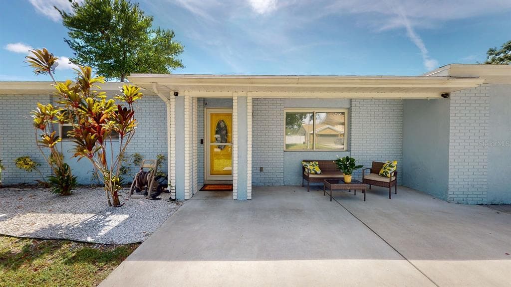 1708 EL TRINIDAD DRIVE E CLEARWATER, FL 33759