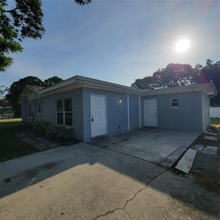 1421 E ANNIE STREET TAMPA, FL 33612