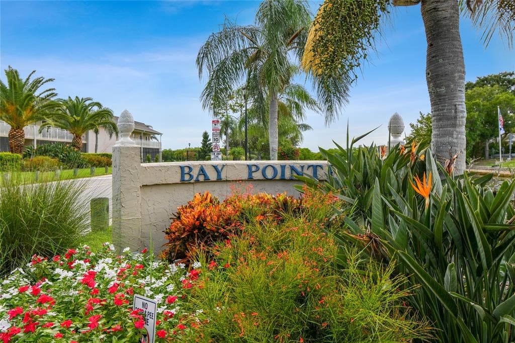 8801 BAY POINTE DR UNIT A202 TAMPA, FL 33615