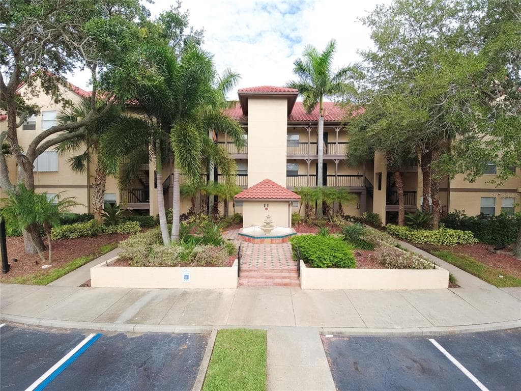 2400 FEATHER SOUND DRIVE UNIT 1128 CLEARWATER, FL 33762