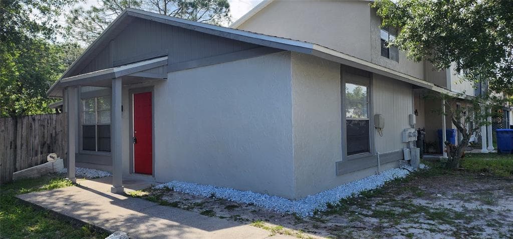 14114 VILLAGE TERRACE DRIVE TAMPA, FL 33624