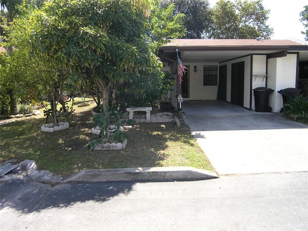 2051 SUNSET GROVE LANE CLEARWATER, FL 33765